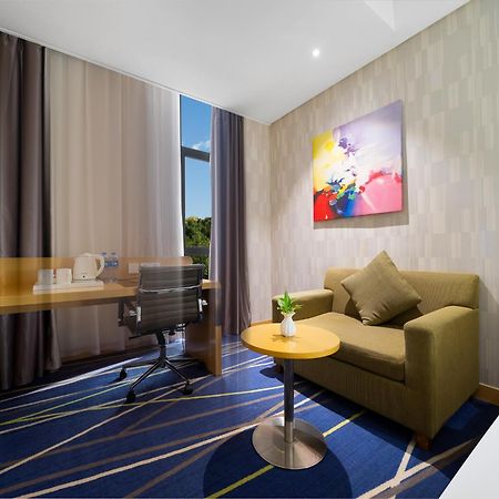 Holiday Inn Express Zhengzhou Airport By Ihg Xinzheng  Exteriér fotografie