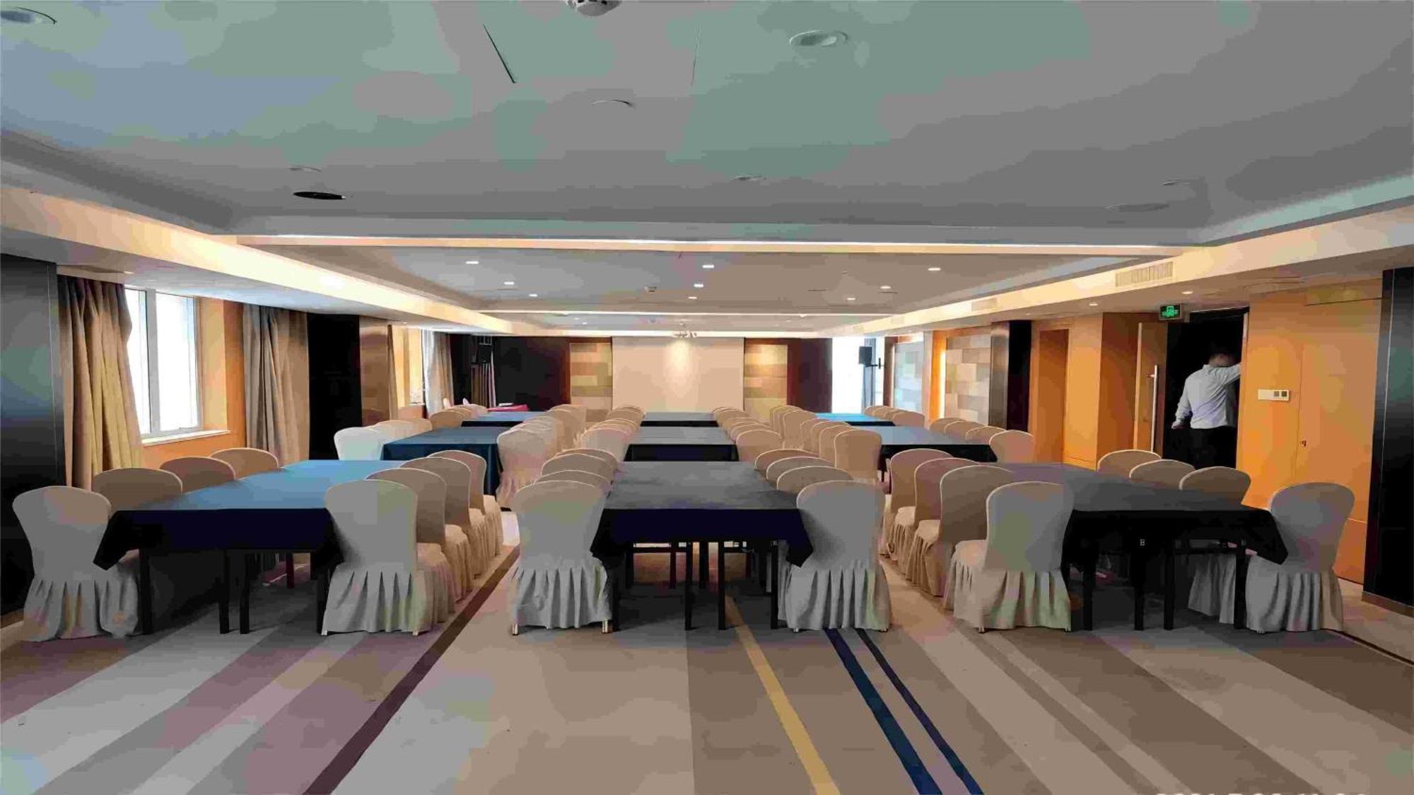 Holiday Inn Express Zhengzhou Airport By Ihg Xinzheng  Exteriér fotografie
