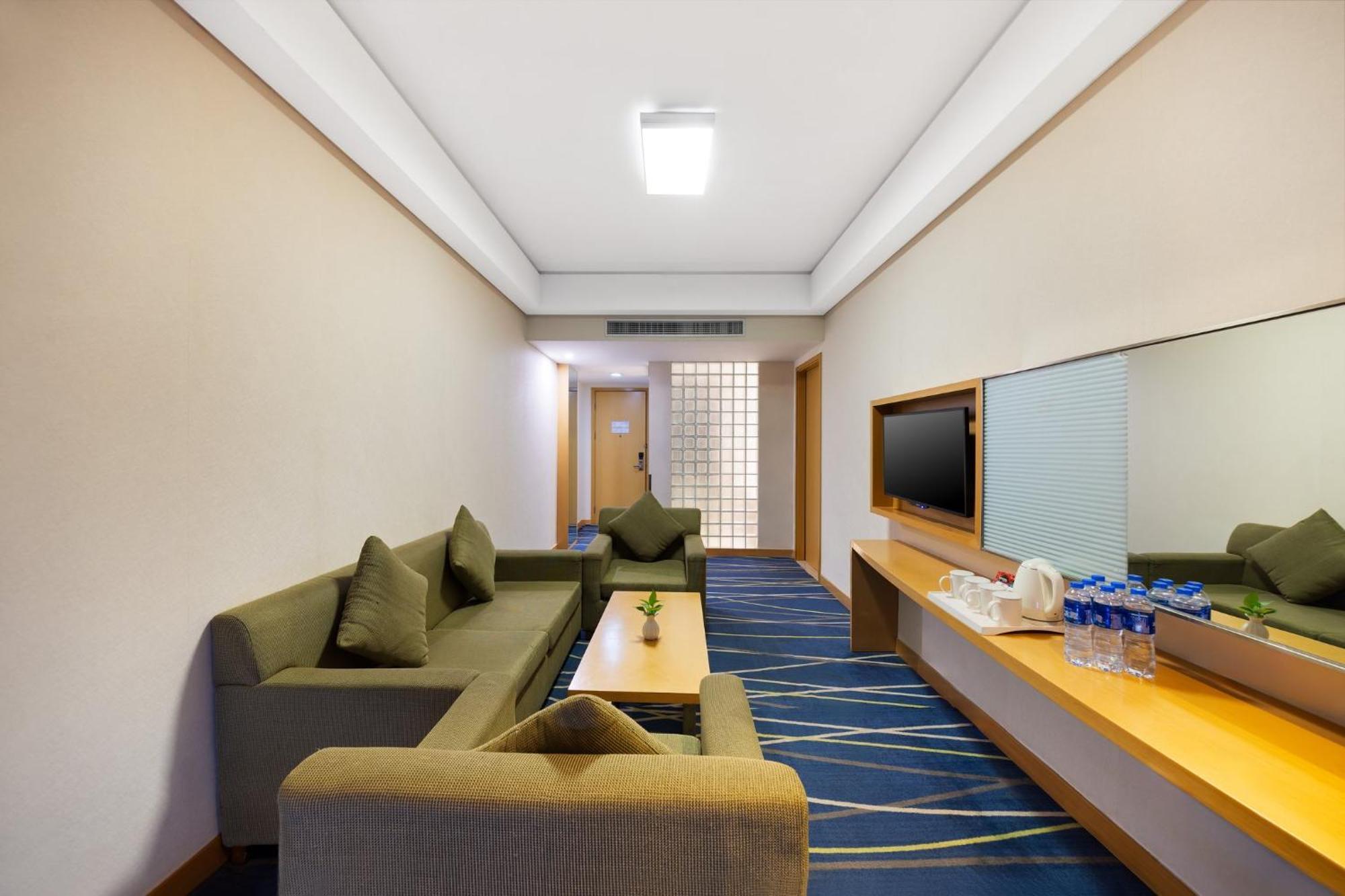 Holiday Inn Express Zhengzhou Airport By Ihg Xinzheng  Exteriér fotografie