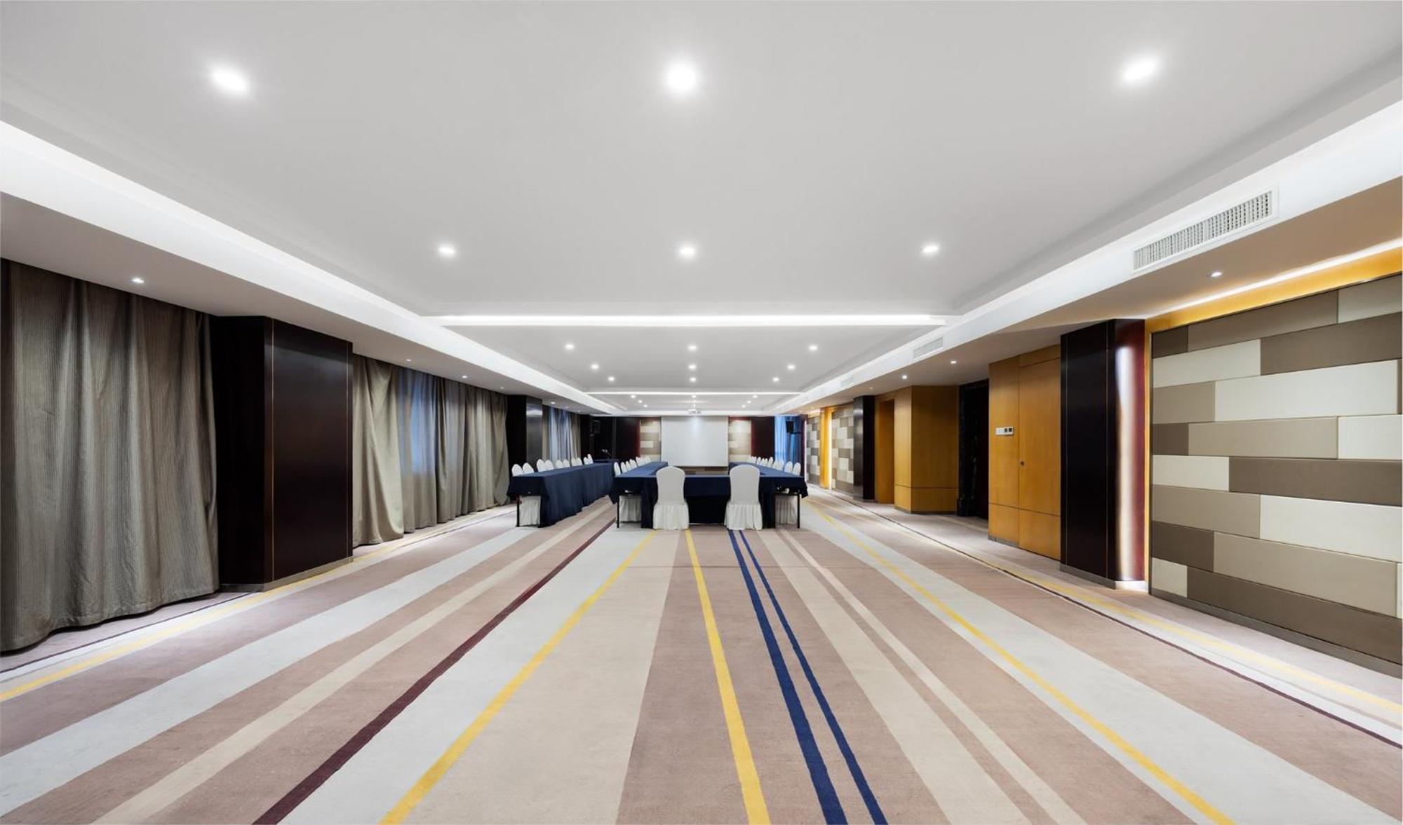 Holiday Inn Express Zhengzhou Airport By Ihg Xinzheng  Exteriér fotografie