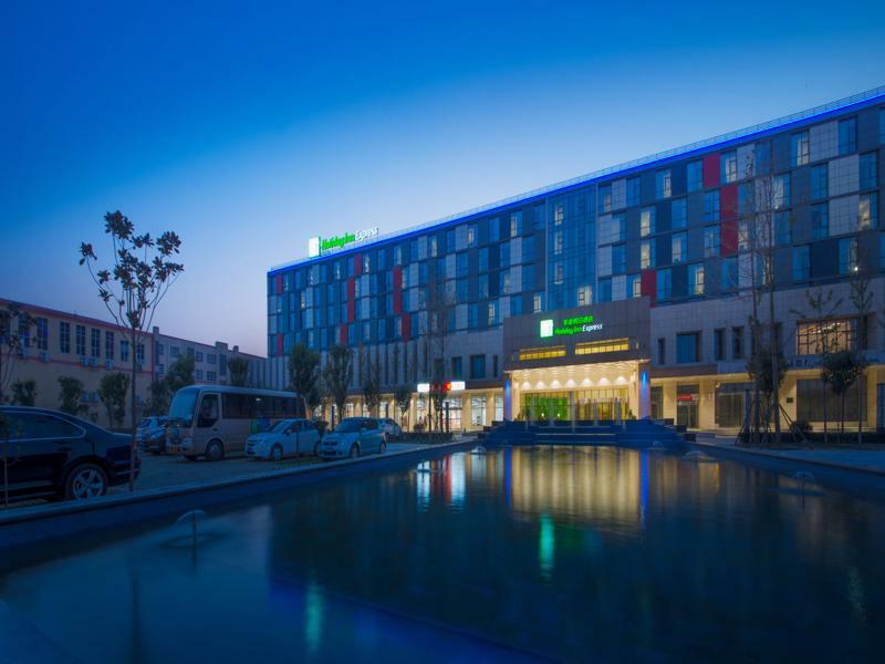 Holiday Inn Express Zhengzhou Airport By Ihg Xinzheng  Exteriér fotografie